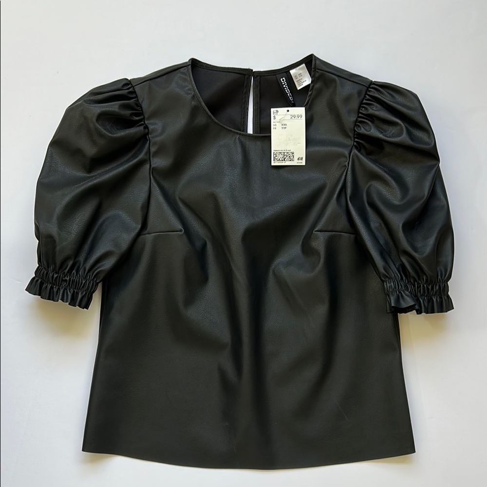 Trendy Black Puff Sleeve Top